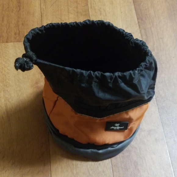 Eddie Bauer Dog Drawstring Bag - Picture 4 of 8
